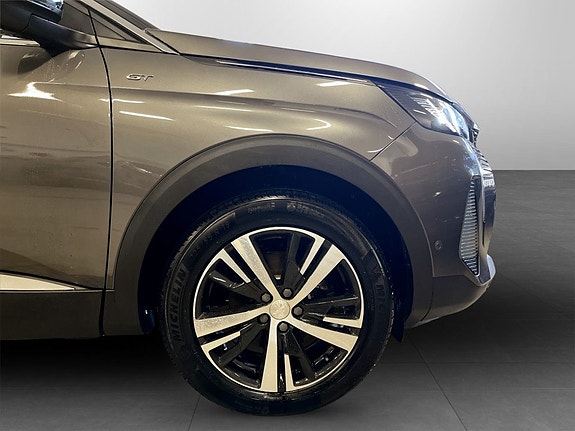 Peugeot 5008 17 of 18