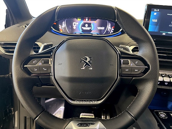 Peugeot 5008 8 of 18