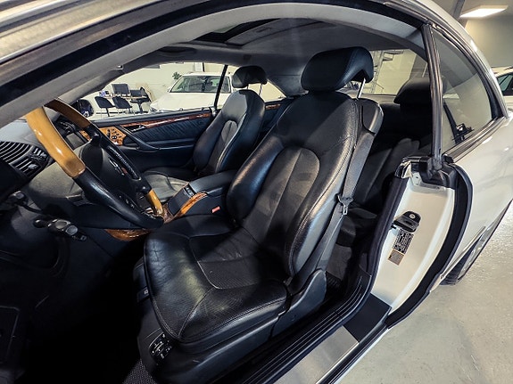 Mercedes-Benz CL55 8 of 17