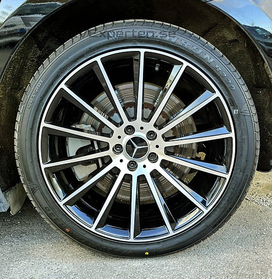 Mercedes-Benz EQE350+ 15 of 28