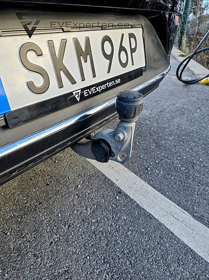 Mercedes-Benz EQE350+ 14 of 28