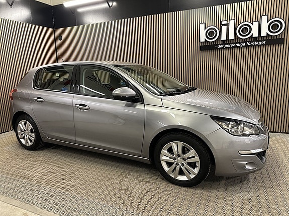 Peugeot 308 3 of 9