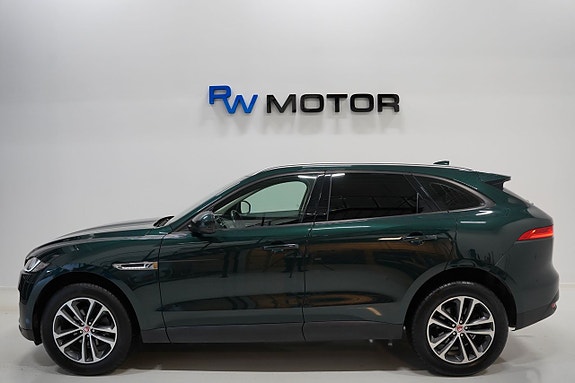 Jaguar F-PACE 3 of 20
