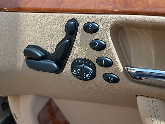 Mercedes-Benz S600 19 of 24