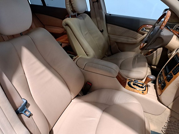 Mercedes-Benz S600 11 of 24