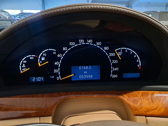 Mercedes-Benz S600 23 of 24