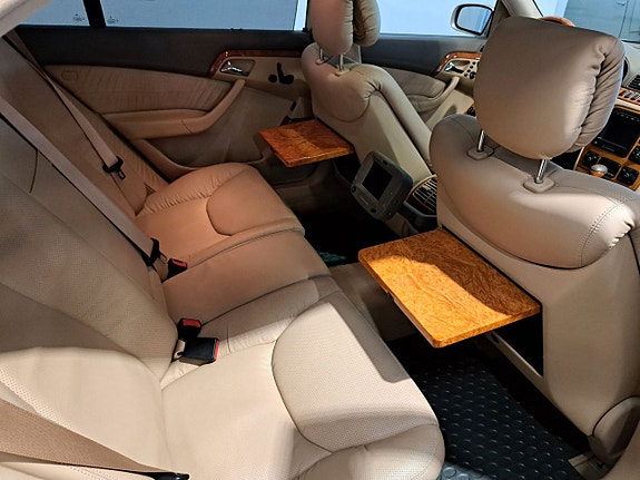 Mercedes-Benz S600 15 of 24