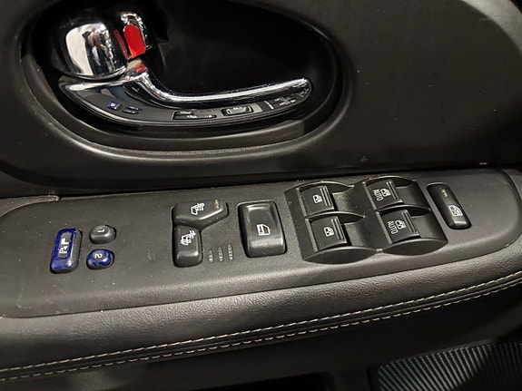 Saab 9-7X 10 of 13