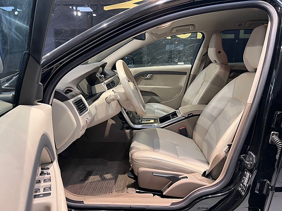 Volvo V70 14 of 24