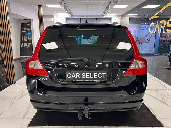 Volvo V70 4 of 24