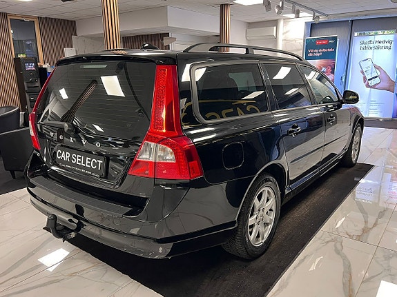 Volvo V70 6 of 24