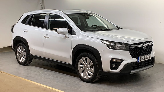 Suzuki S-Cross 3 of 5