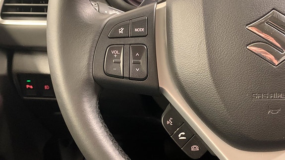 Suzuki S-Cross 10 of 16