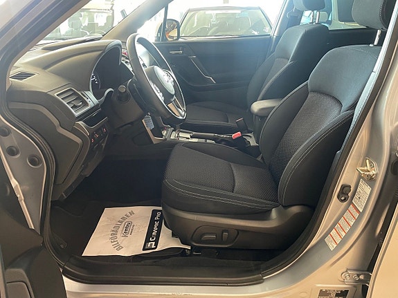 Subaru Forester 9 of 19