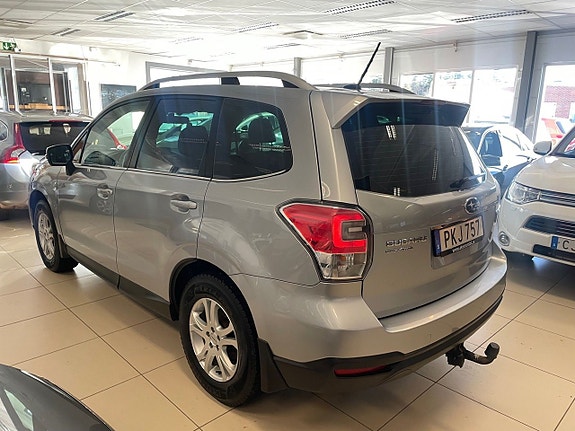 Subaru Forester 3 of 5