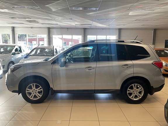 Subaru Forester 2 of 5