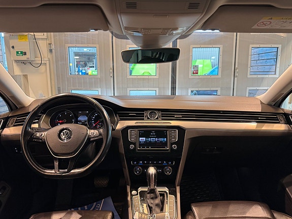 Volkswagen Passat 5 of 5
