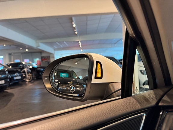 Volkswagen Passat 18 of 26