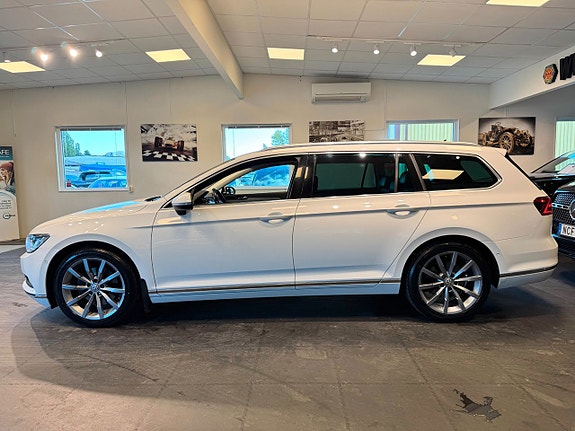 Volkswagen Passat 22 of 26