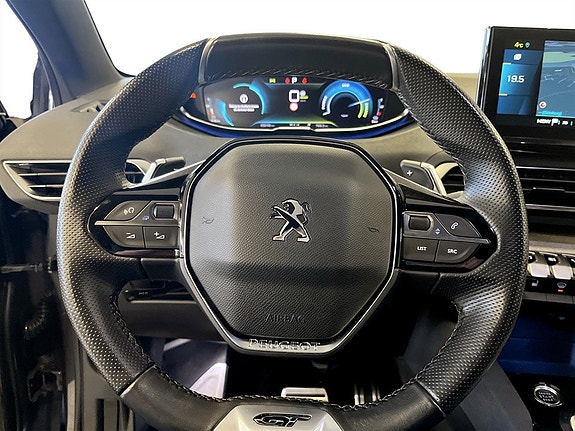 Peugeot 3008 8 of 18