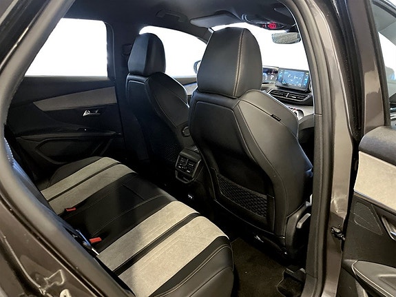 Peugeot 3008 14 of 18