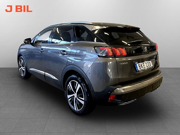 Peugeot 3008 4 of 5