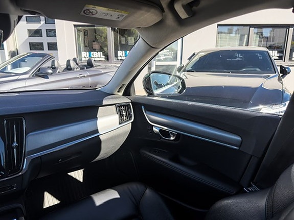 Volvo V90 15 of 21