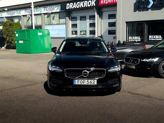 Volvo V90 2 of 21