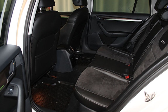 Skoda Octavia Scout 18 of 26