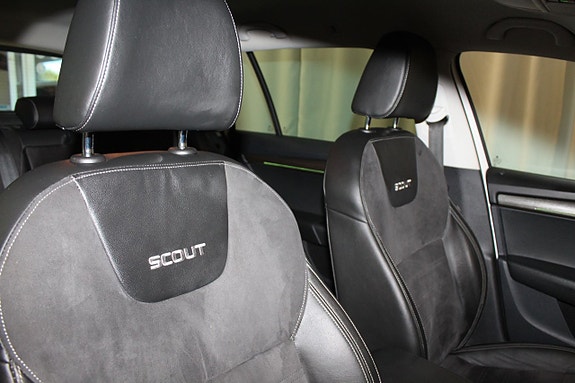 Skoda Octavia Scout 20 of 26