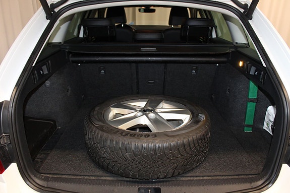 Skoda Octavia Scout 12 of 26
