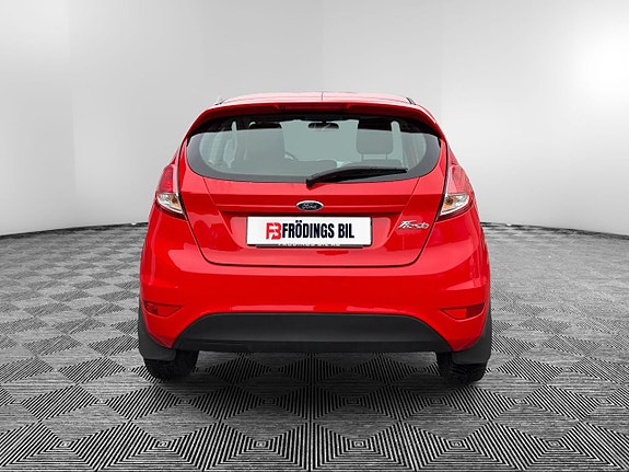Ford Fiesta 10 of 17