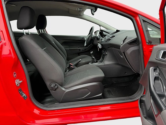 Ford Fiesta 14 of 17