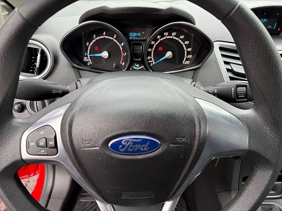 Ford Fiesta 12 of 17