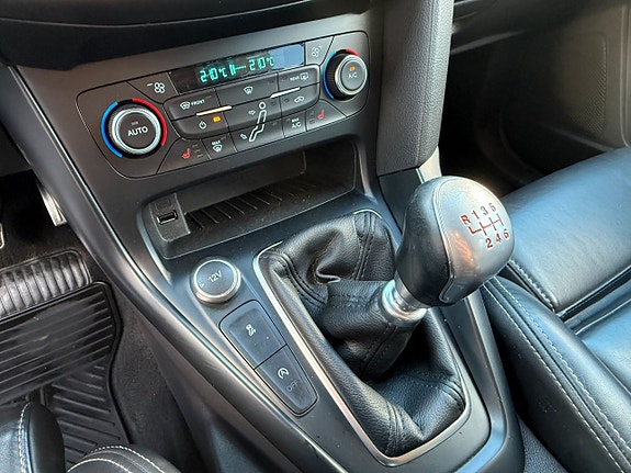 Ford Focus 17 of 22