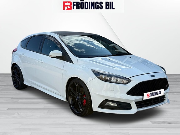 Ford Focus 7 of 22