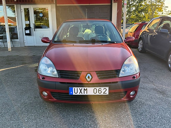 Renault Clio 3 of 13