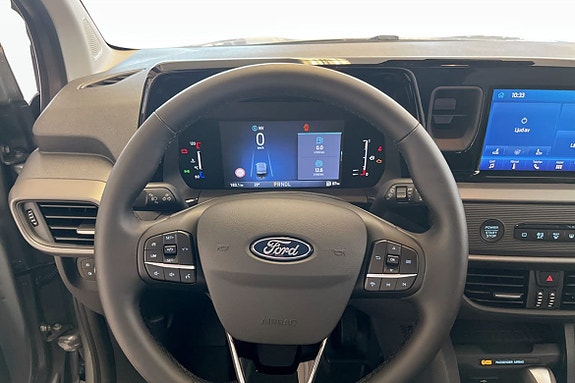 Ford Transit Courier 13 of 18