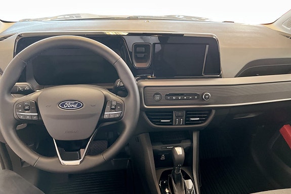 Ford Transit Courier 8 of 18