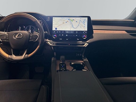 Lexus RX450h 16 of 30