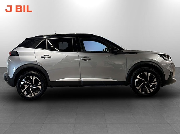 Peugeot 2008 16 of 17