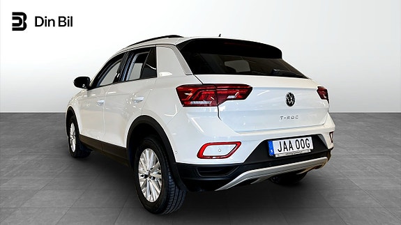 Volkswagen T-Roc 3 of 5