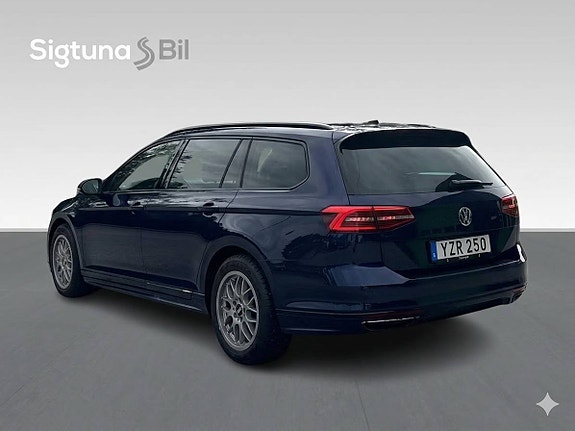 Volkswagen Passat 6 of 14