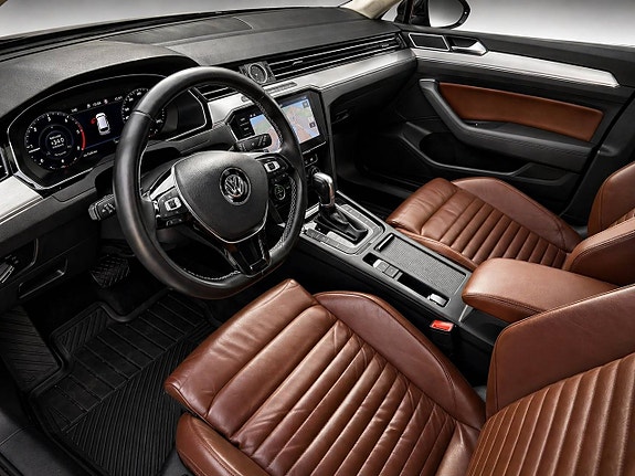 Volkswagen Passat 11 of 14
