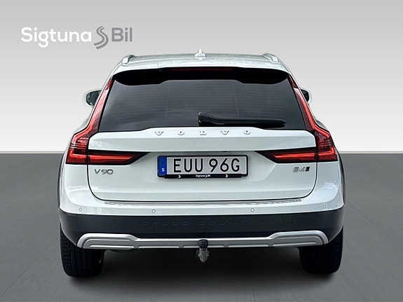 Volvo V90 Cross Country 5 of 5