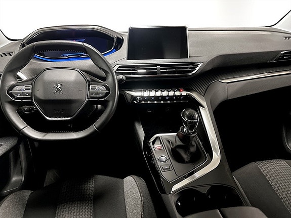 Peugeot 3008 7 of 16