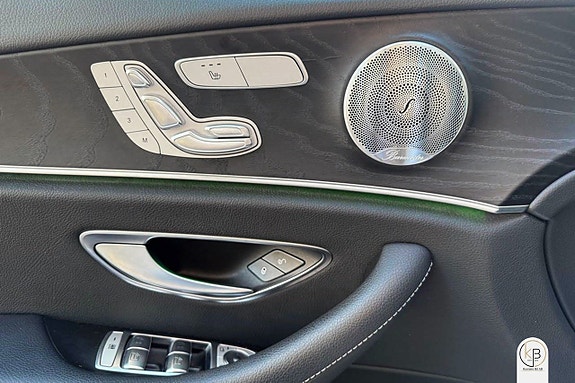 Mercedes-Benz E220 d 14 of 17