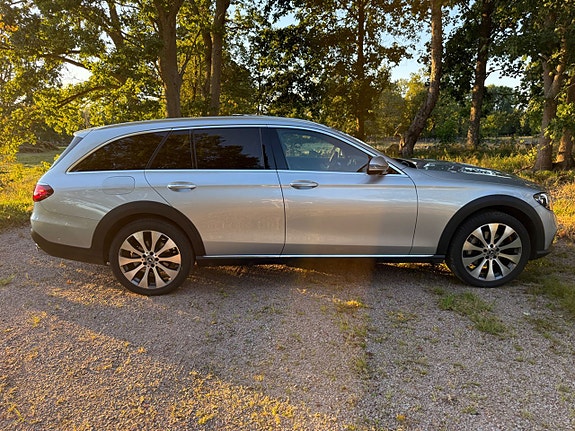Mercedes-Benz E220 d 5 of 5