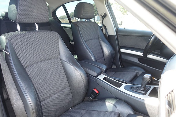 BMW 320 11 of 17