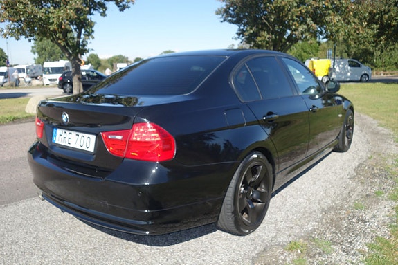 BMW 320 4 of 5